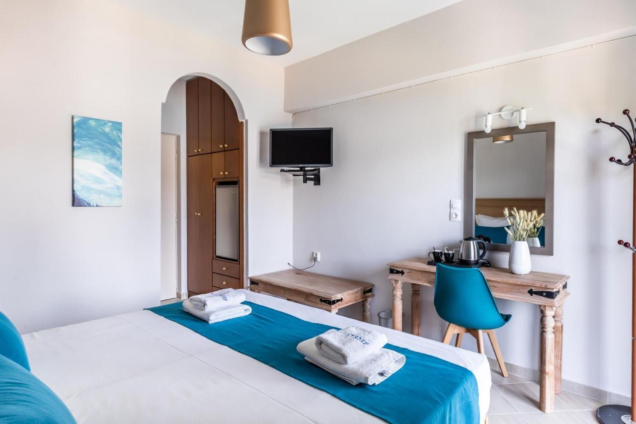 Aegeon Hotel Skopelos Town Bagian luar foto