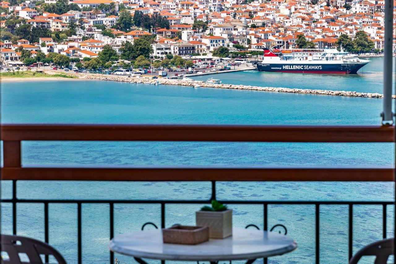 Aegeon Hotel Skopelos Town Bagian luar foto